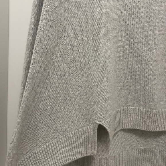 100% Cashmere Sweater by The Row - Picture 4 of 6